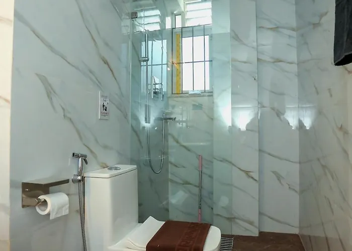 Apartment Griha Units M's - Entire Two Story Duplex *