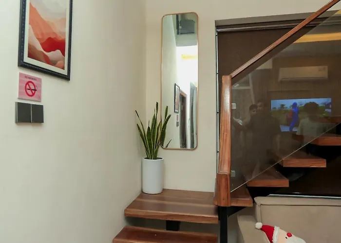 Griha Units M's - Entire Two Story Duplex Apartment *