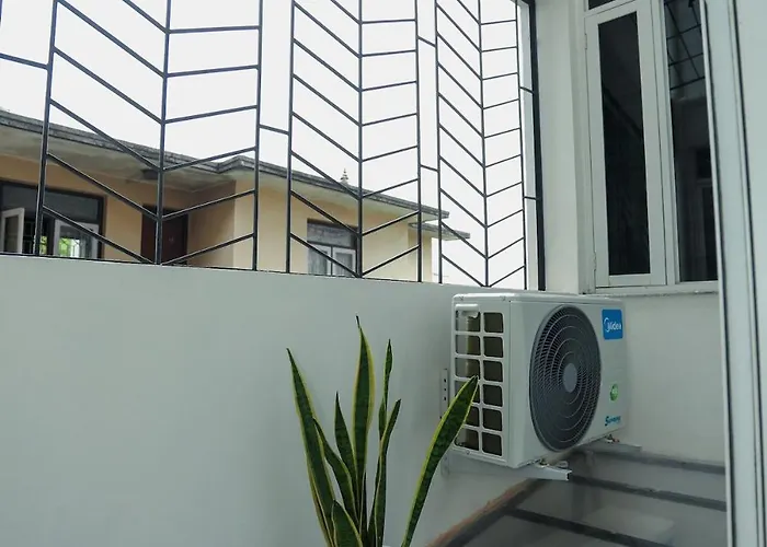 Griha Units M's - Entire Two Story Duplex Kathmandu