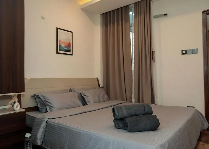 Griha Units M's - Entire Two Story Duplex